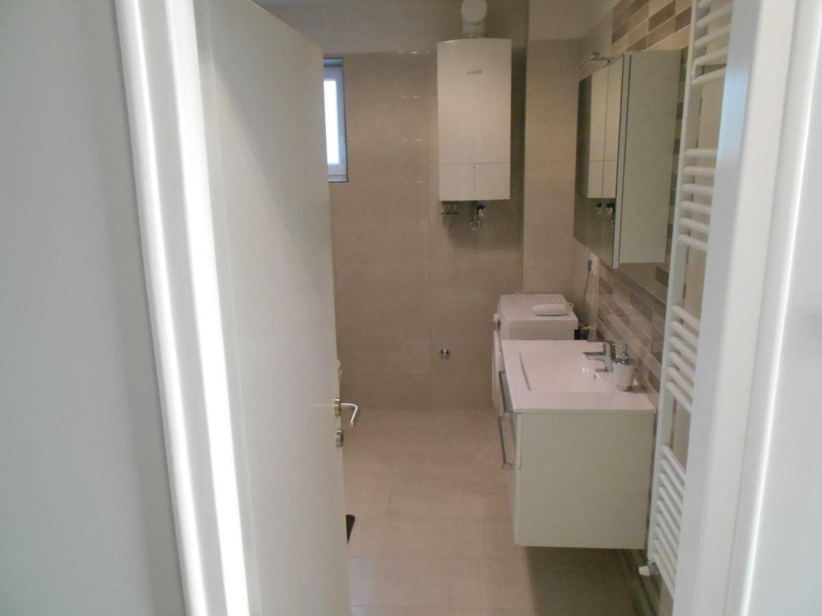Apartment Laura Kostrena Bagian luar foto
